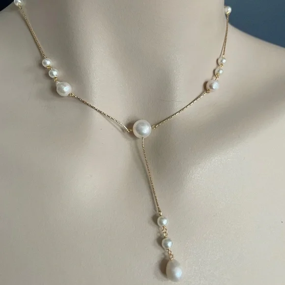 ANTHROPOLOGIE  Spaced Pearl Y-Neck Necklace - Ivory NWT - Picture 2 of 6